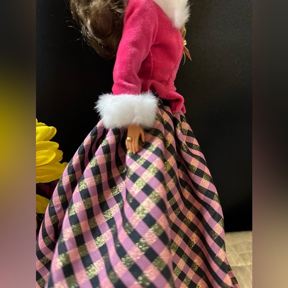 Vintage 1996 Barbie Doll Avon Exclusive Edition Winter Rhapsody Second In Series - Picture 7 of 13